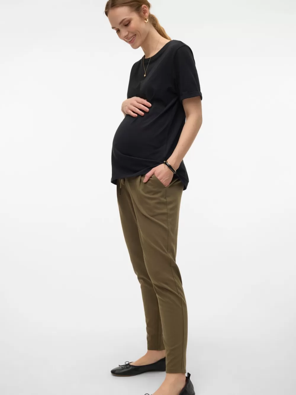 VERO MODA Loose fit Housut Ivy Green Store