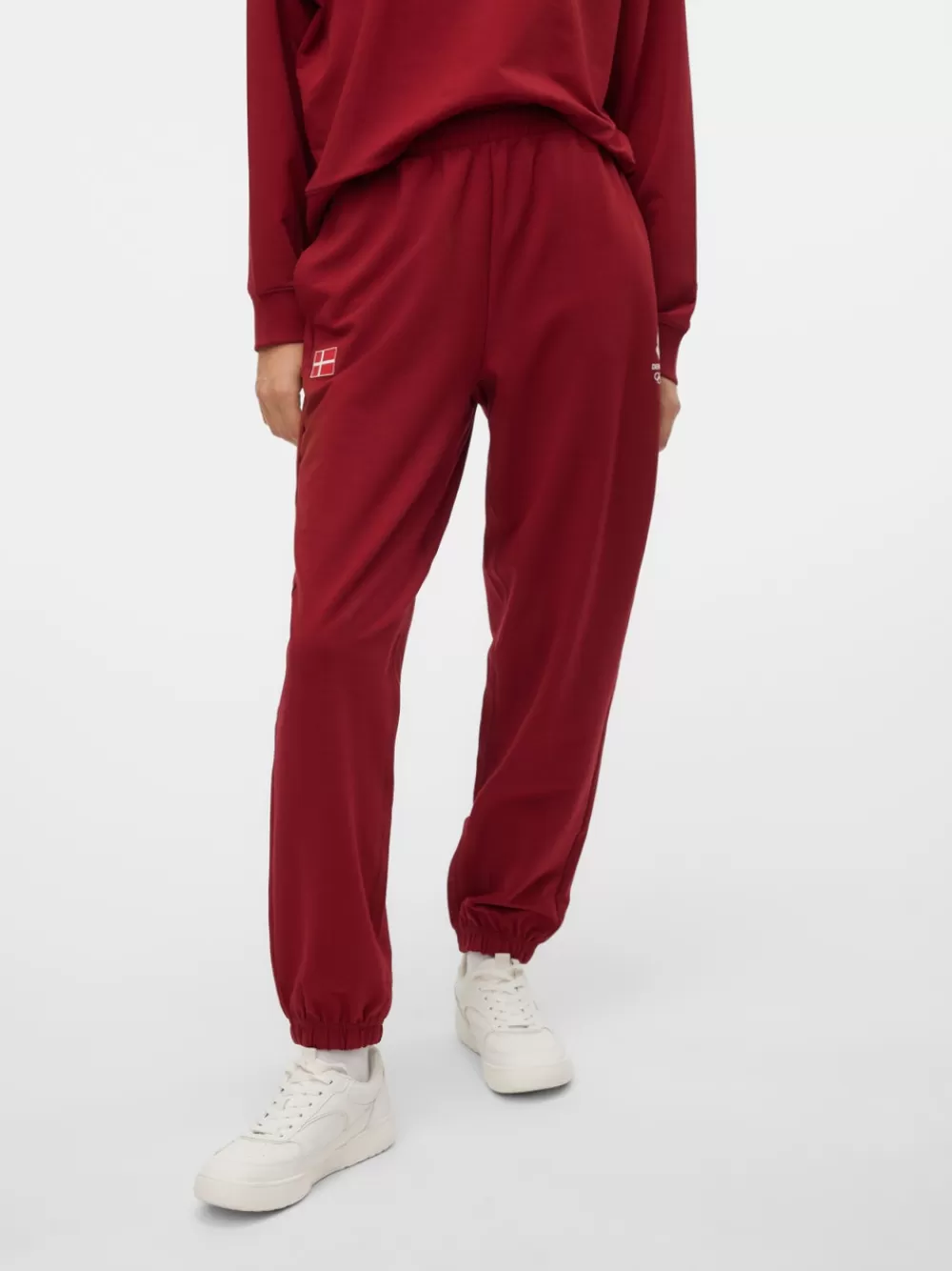 VERO MODA OL Normaali vyötärö Housut Biking Red Hot