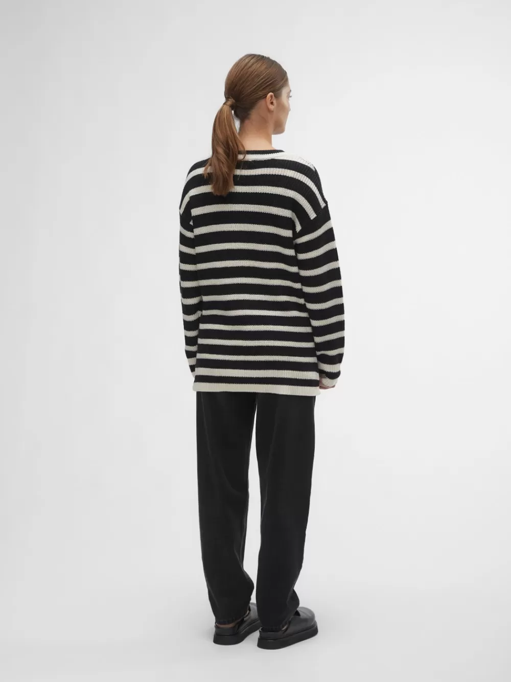 VERO MODA O-pääntie Raglanhihojen tapaan kiinnitetyt hihat Neulepuserot Birch Outlet