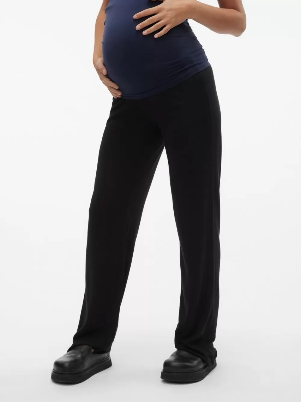 VERO MODA Regular fit Housut Black Shop