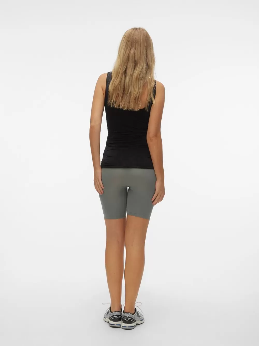 VERO MODA Tight fit Korkea vyötärö Shortsit Laurel Wreath Store