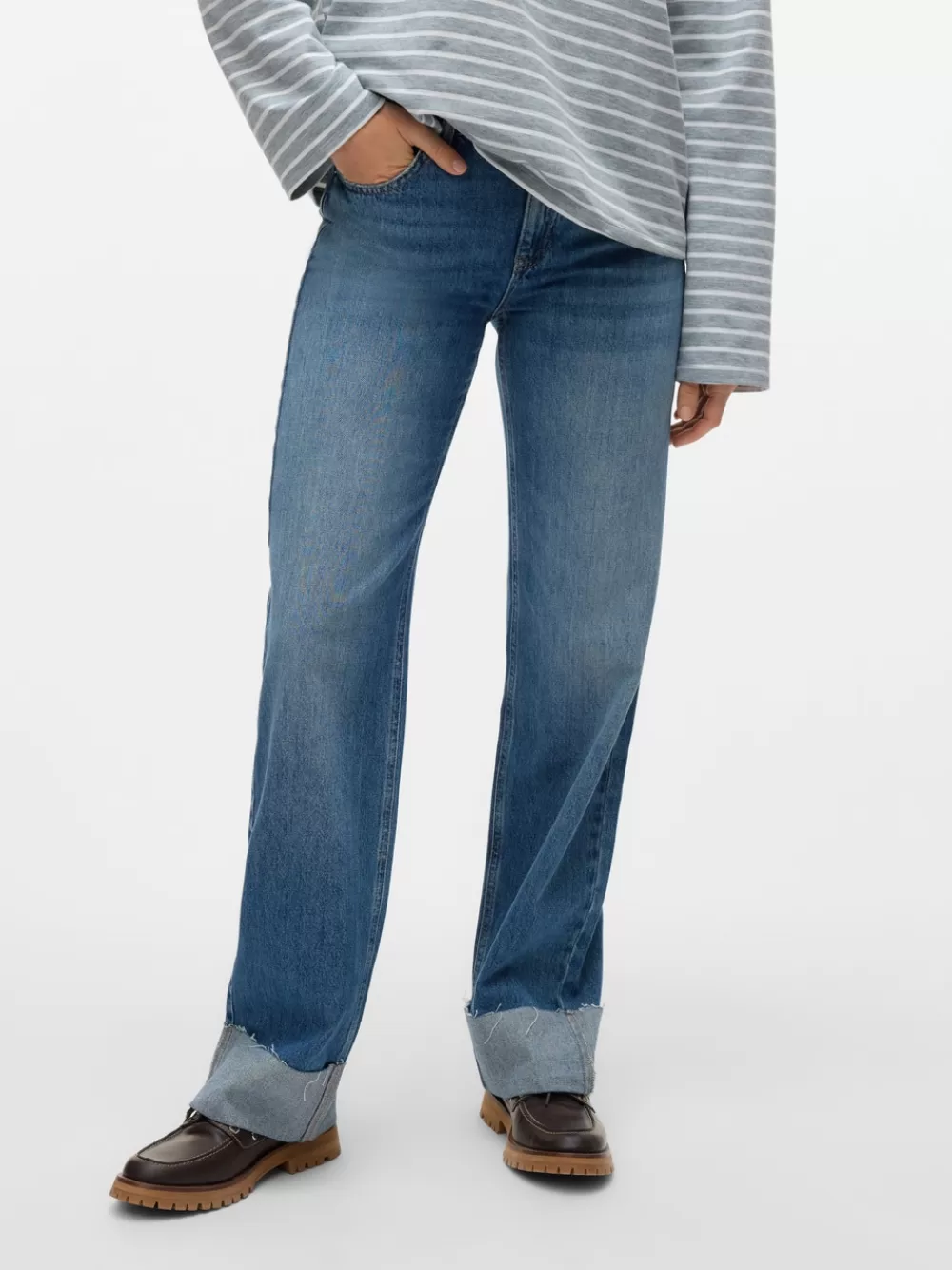 VERO MODA VMALLISON Normaali vyötärö Straight fit Farkut Medium Blue Denim Discount