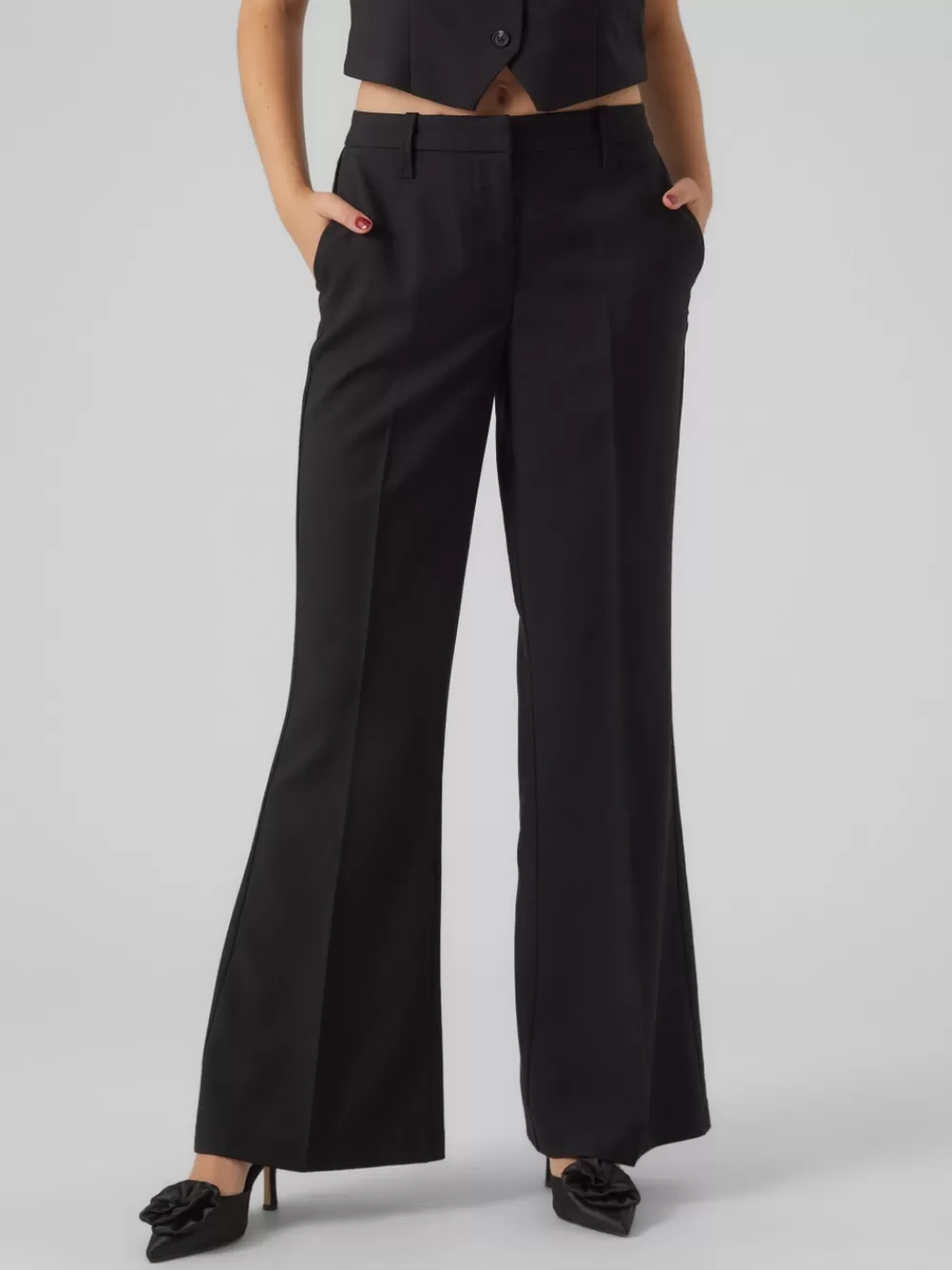VERO MODA VMAVERY Normaali vyötärö Housut Black Best