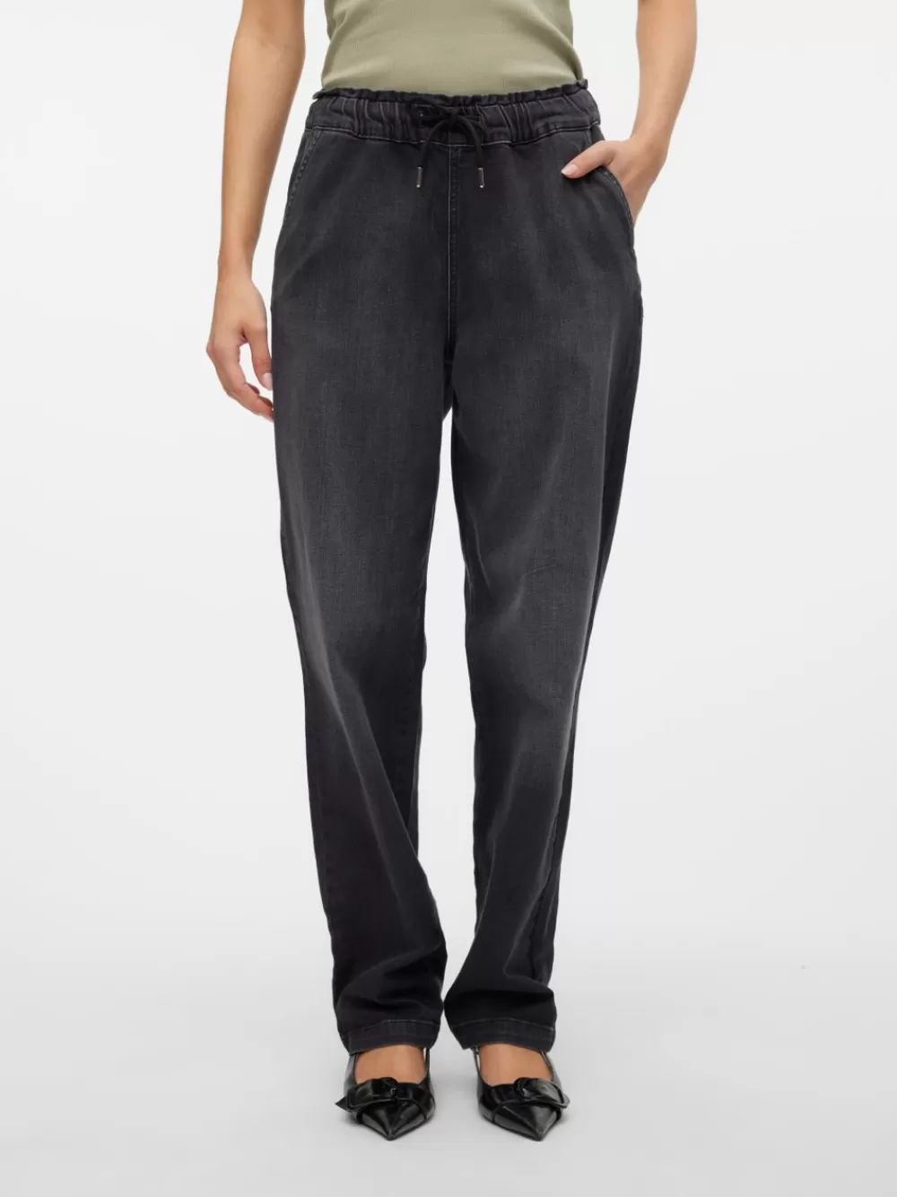 VERO MODA VMCALLIE Normaali vyötärö Loose carrot fit Farkut Black Denim Flash Sale