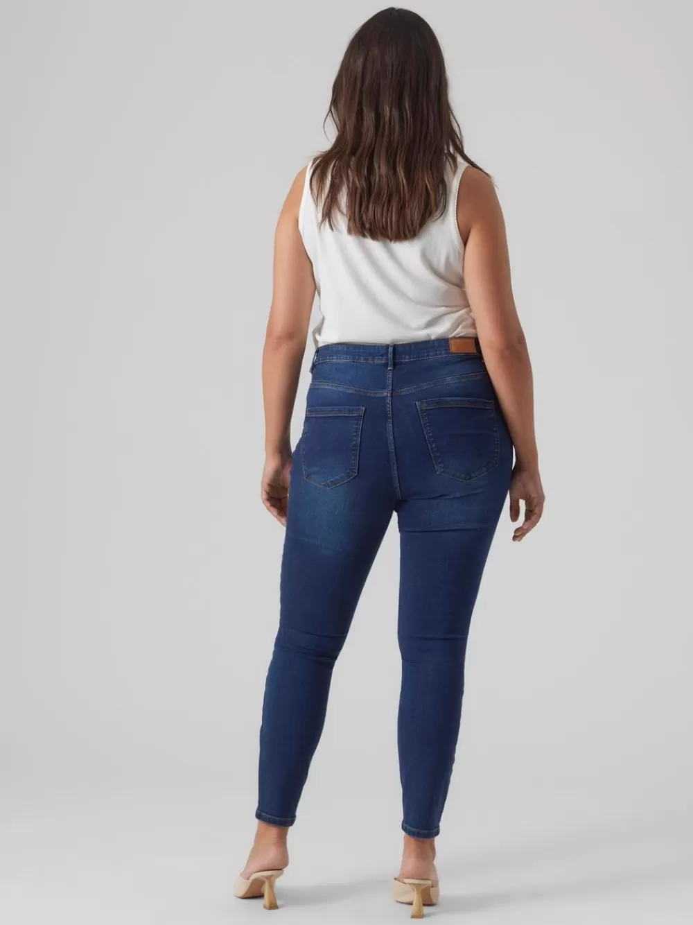 VERO MODA VMCPHIA Korkea vyötärö Slim fit Farkut Dark Blue Denim Sale