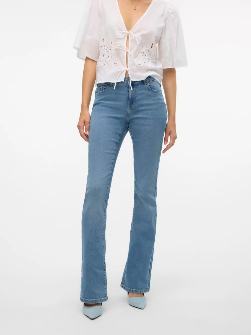 VERO MODA VMELLY Normaali vyötärö Flared fit Farkut Medium Blue Denim Cheap