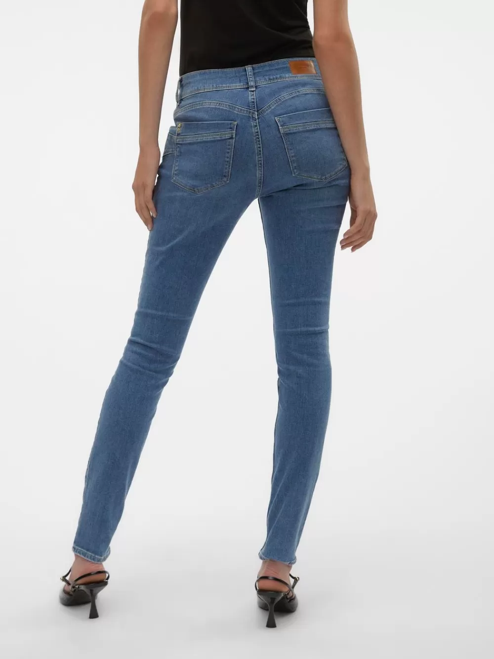 VERO MODA VMEMPOWER Normaali vyötärö Skinny fit Farkut Medium Blue Denim Clearance