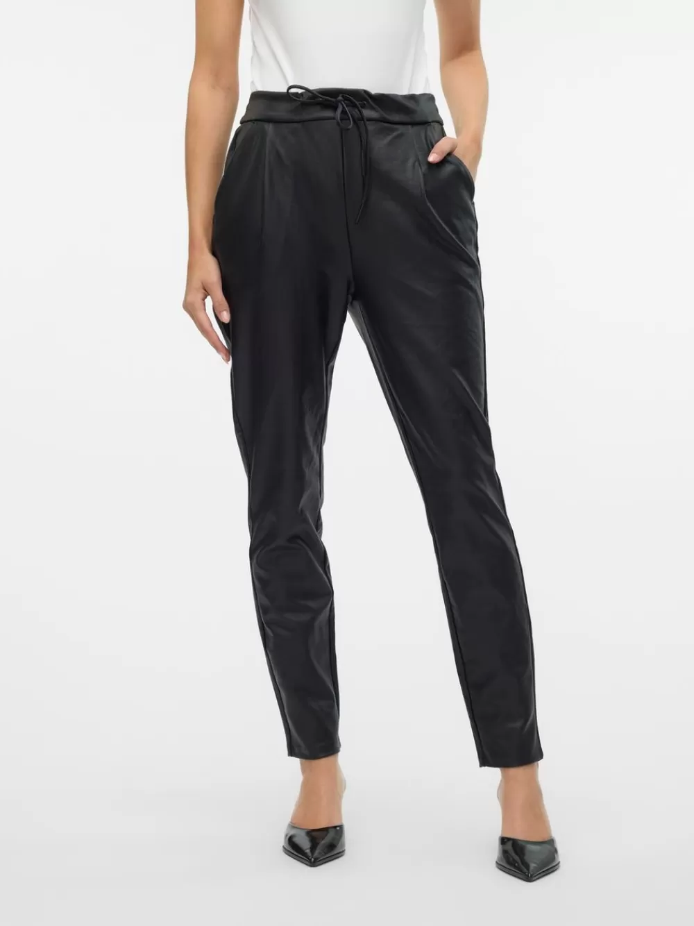 VERO MODA VMEVA Normaali vyötärö Housut Black Store