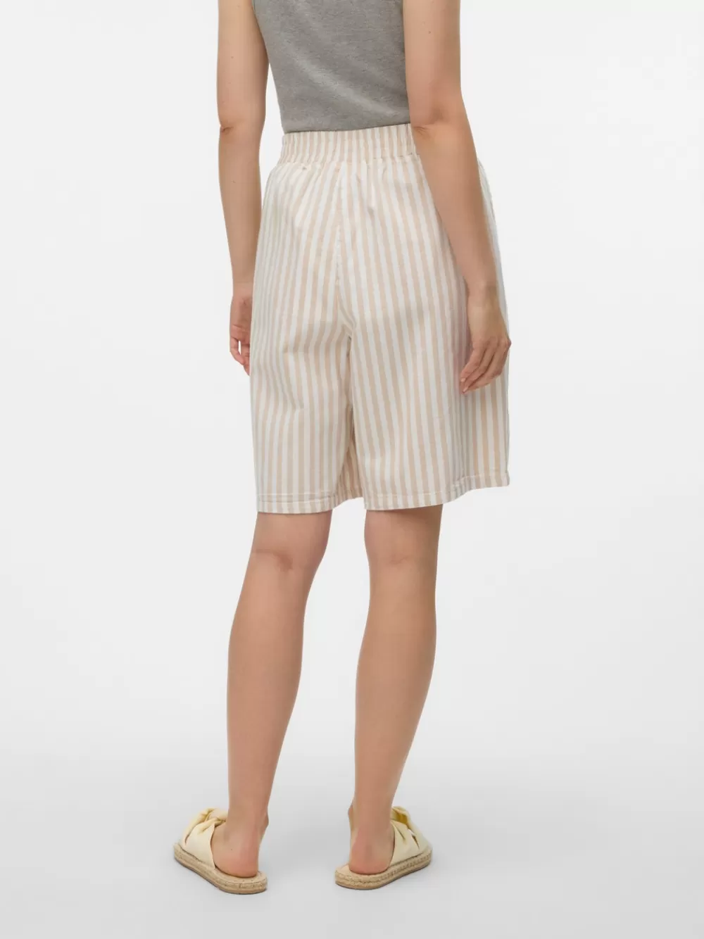 VERO MODA VMGRY Shortsit Pumice Stone Hot