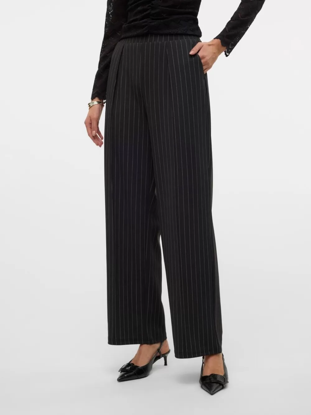 VERO MODA VMHENNA Korkea vyötärö Housut Obsidian Sale