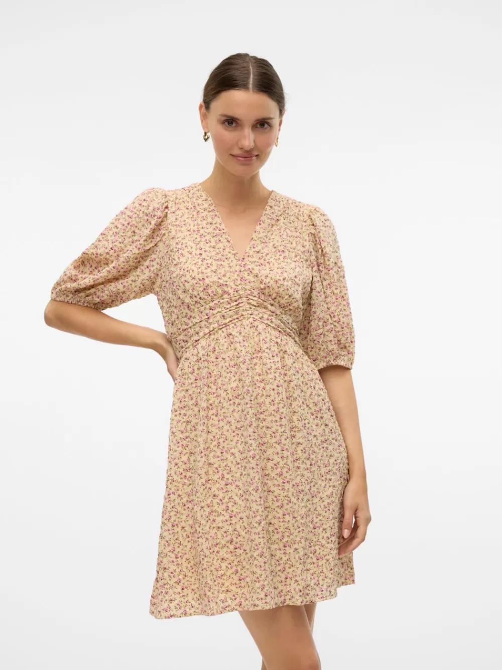VERO MODA VMHOLLO Lyhyt mekko Birch Fashion