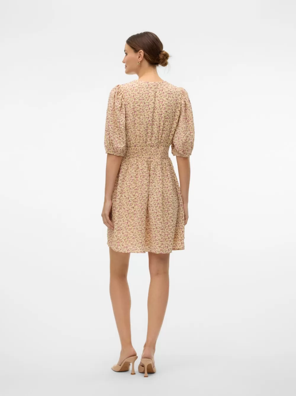 VERO MODA VMHOLLO Lyhyt mekko Birch Fashion
