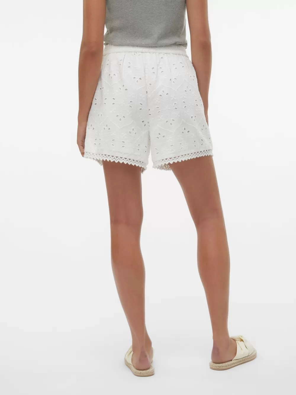 VERO MODA VMIRINA Shortsit Snow White Hot