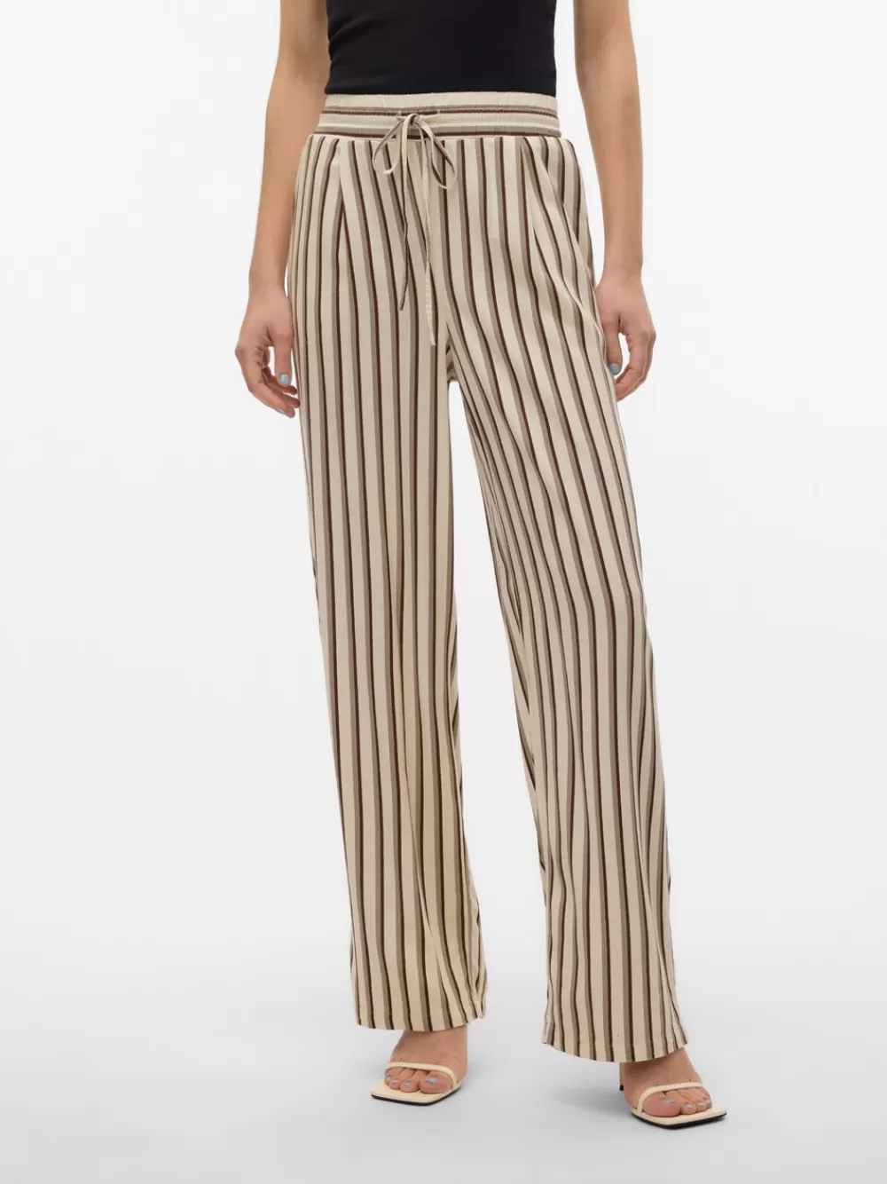 VERO MODA VMJESMILO Normaali vyötärö Housut Birch Store