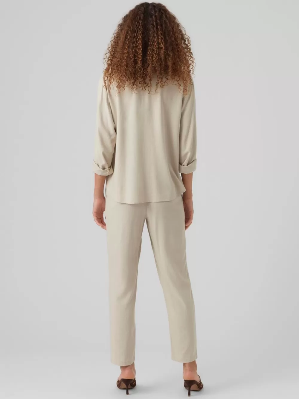 VERO MODA VMJESMILO Normaali vyötärö Housut Silver Lining Best Sale