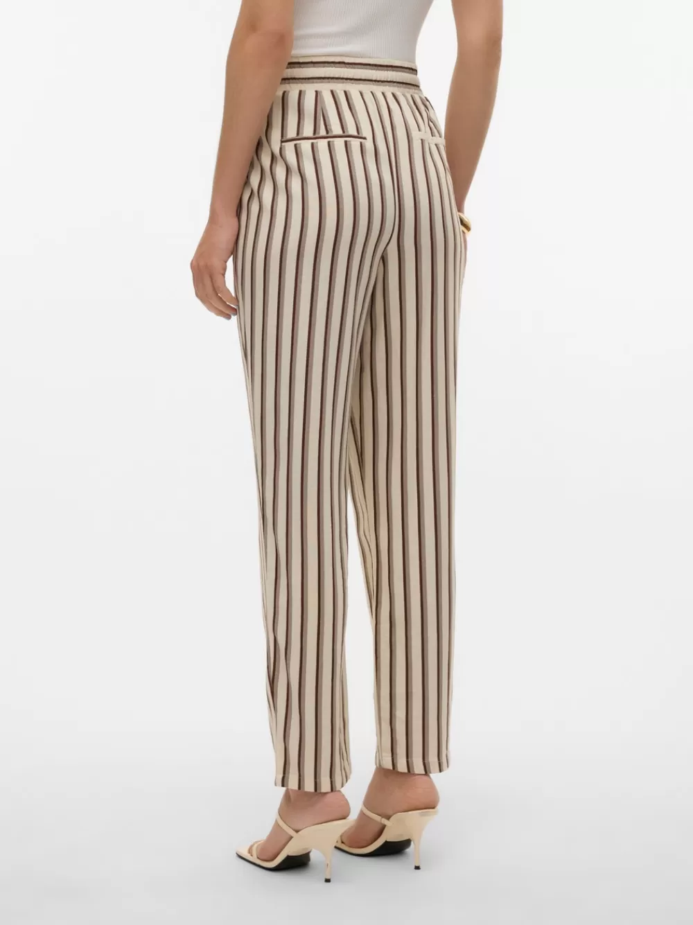 VERO MODA VMJESMILO Normaali vyötärö Housut Birch Shop