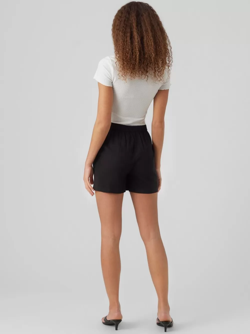 VERO MODA VMJESMILO Shortsit Black Hot