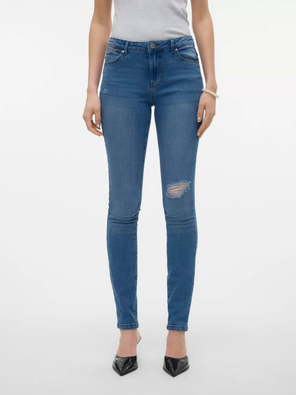 VERO MODA VMJUNE Normaali vyötärö Skinny fit Farkut Medium Blue Denim Online