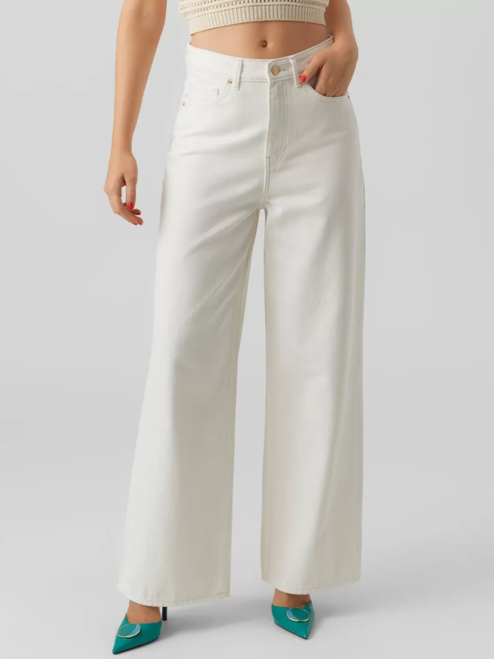 VERO MODA VMKATHY Erittäin korkea vyötärö Wide fit Farkut Snow White Hot