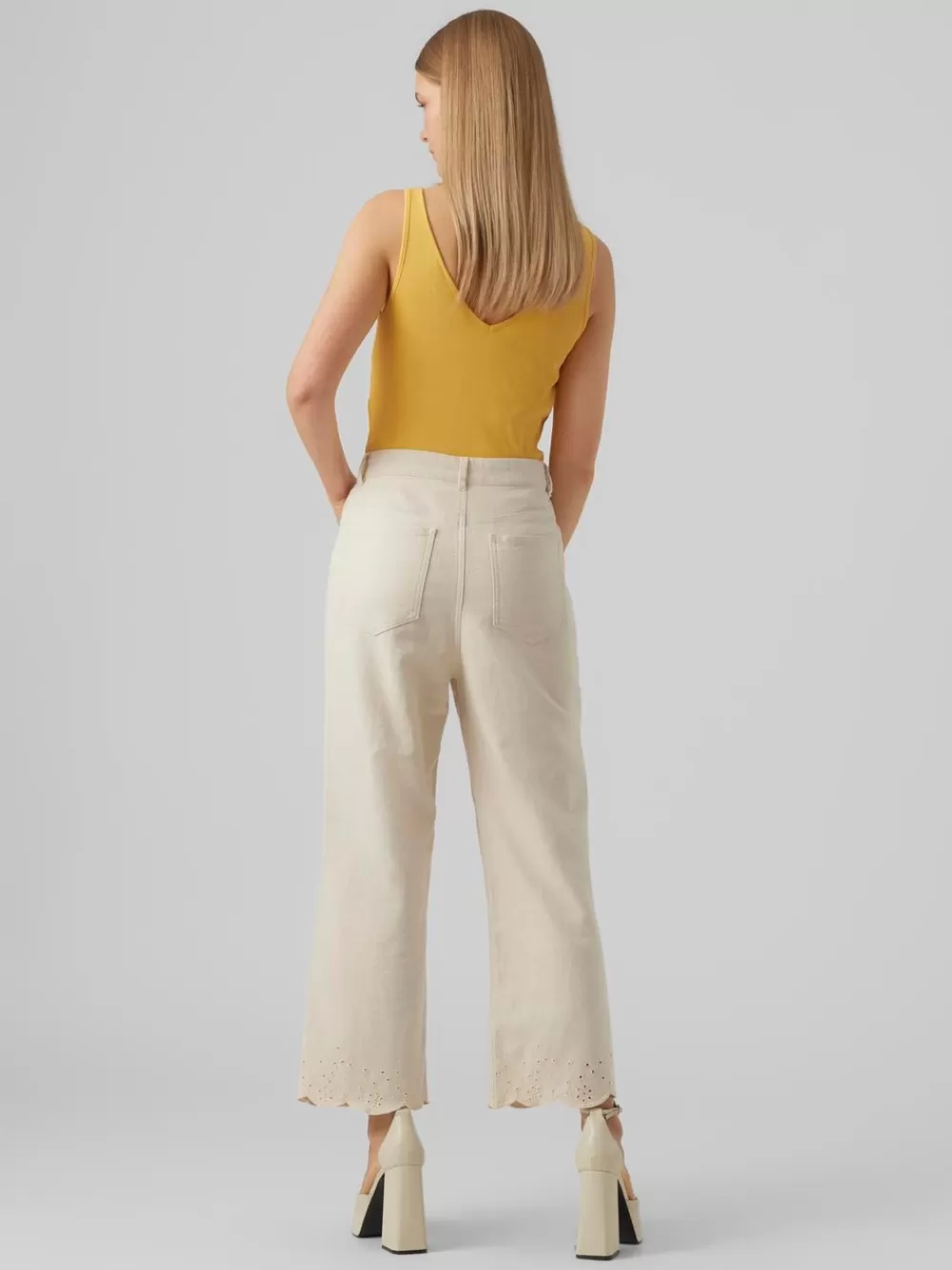 VERO MODA VMKATHY Erittäin korkea vyötärö Wide fit Farkut Ecru Flash Sale