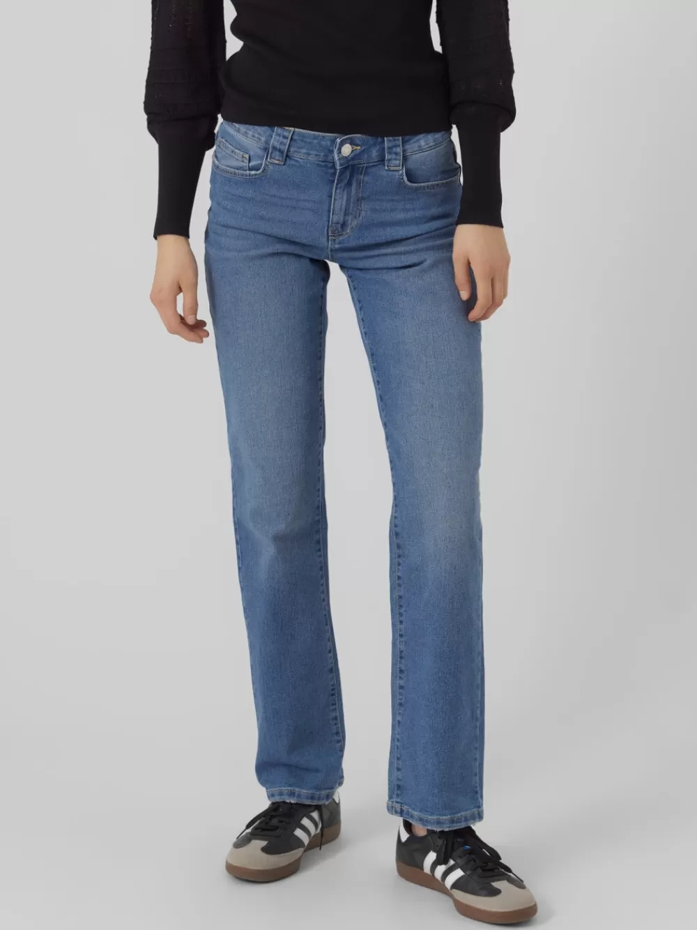 VERO MODA VMLANEY Normaali vyötärö Straight fit Farkut Medium Blue Denim Best Sale