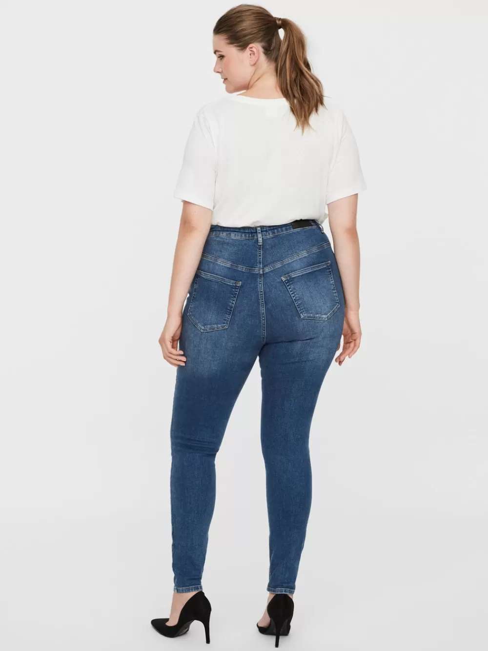 VERO MODA VMLORA Korkea vyötärö Skinny fit Farkut Medium Blue Denim Online