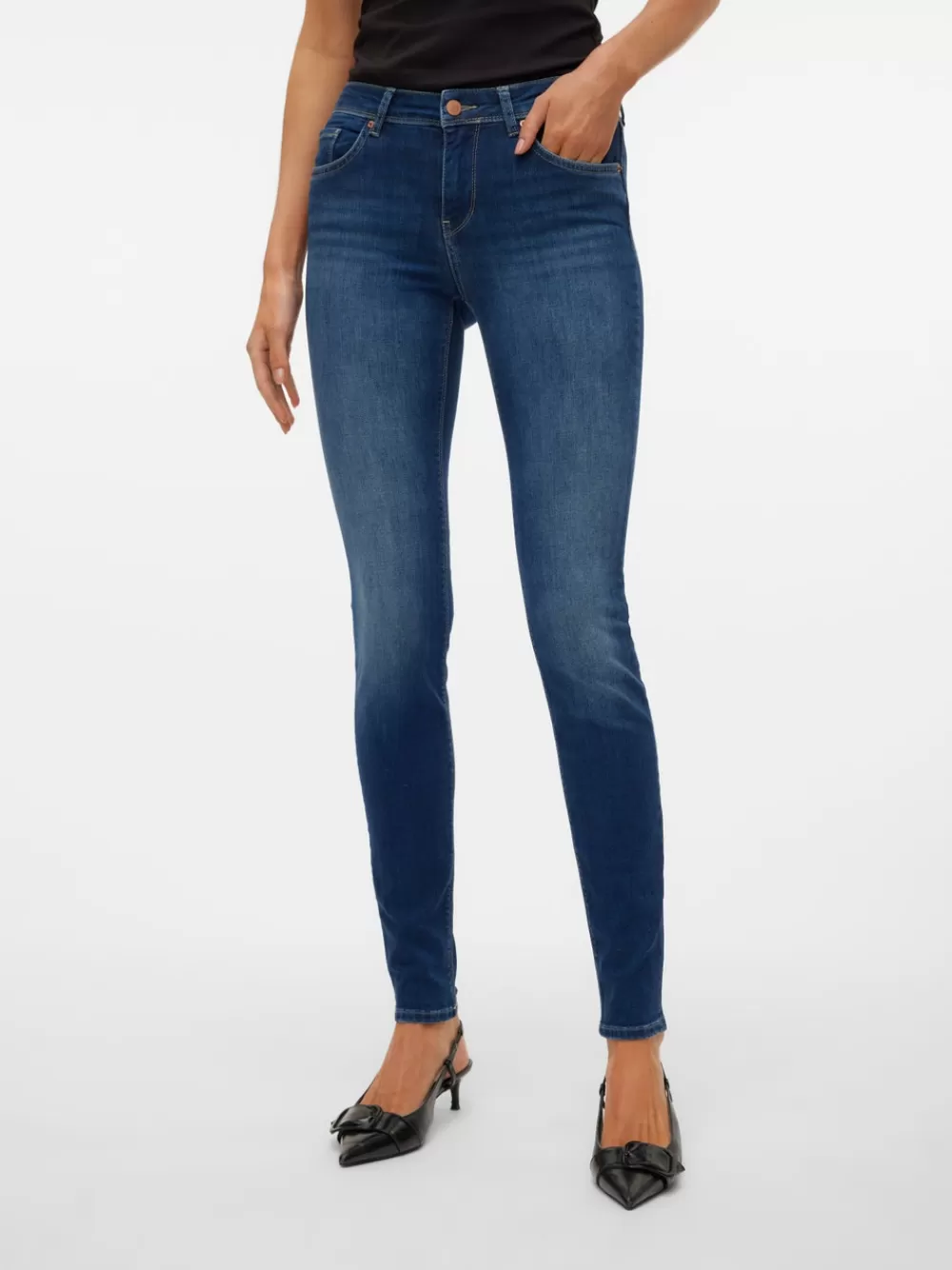 VERO MODA VMLUX Normaali vyötärö Slim fit Farkut Medium Blue Denim Flash Sale