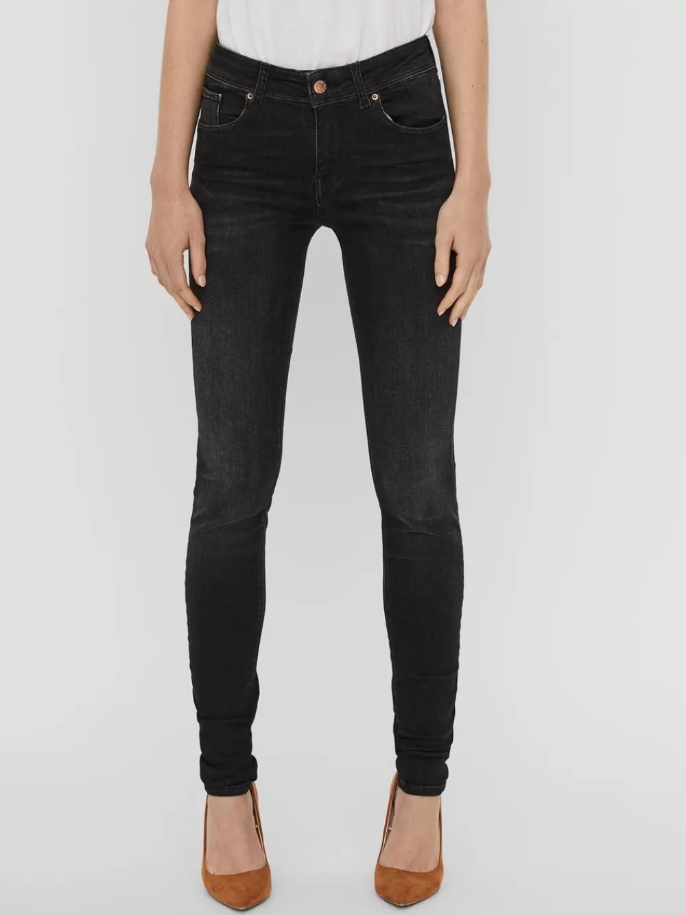 VERO MODA VMLUX Normaali vyötärö Slim fit Farkut Black Shop