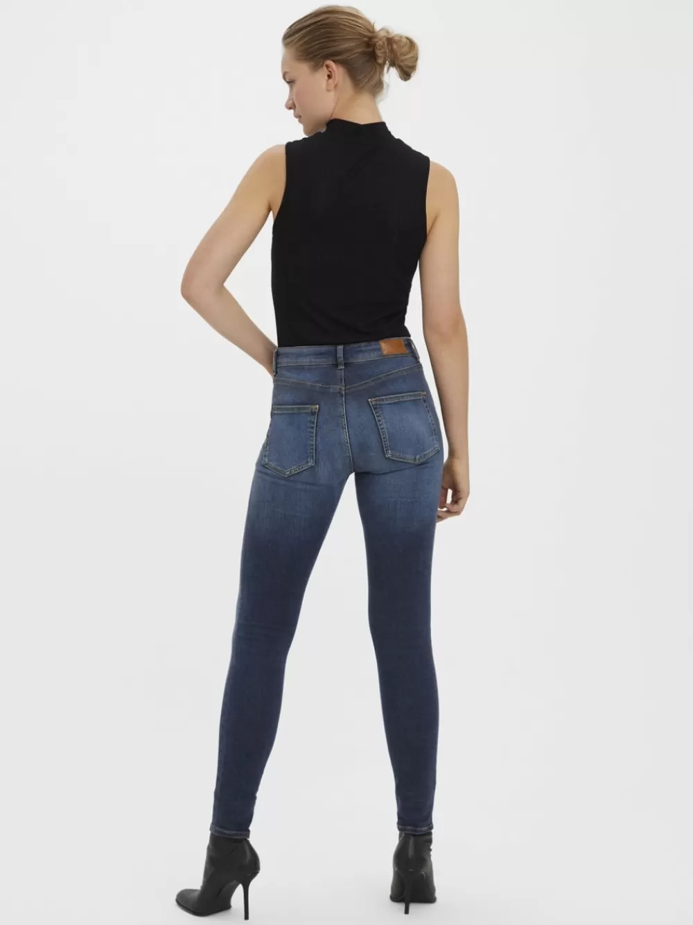 VERO MODA VMLUX Normaali vyötärö Slim fit Farkut Dark Blue Denim Shop
