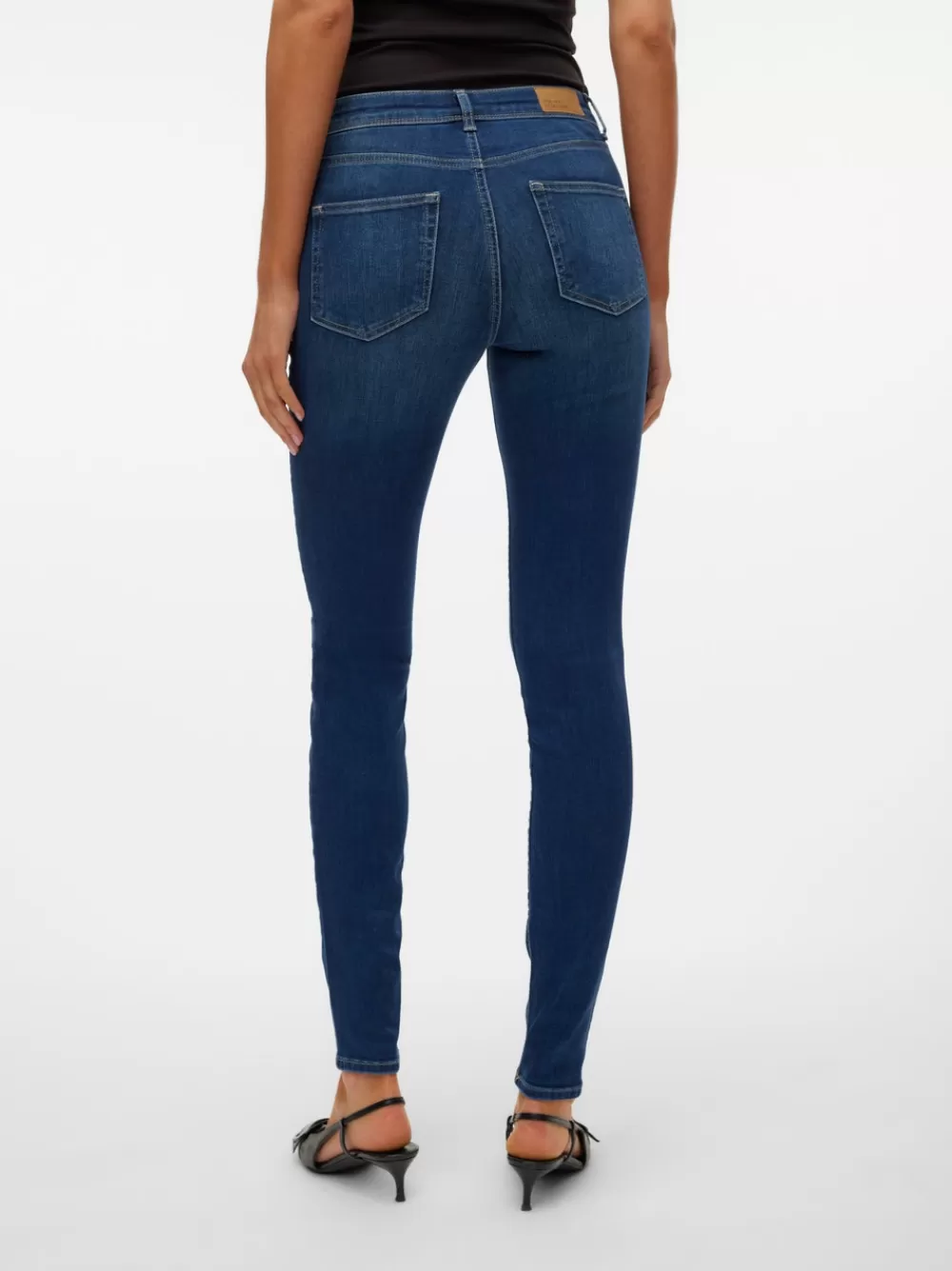 VERO MODA VMLUX Normaali vyötärö Slim fit Farkut Medium Blue Denim Flash Sale