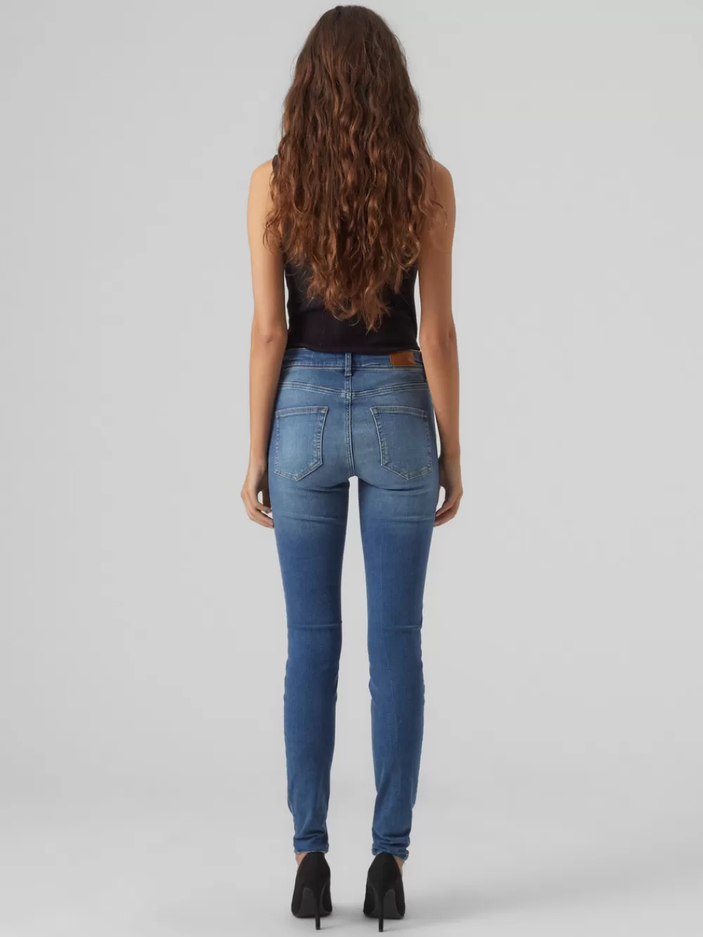 VERO MODA VMLUX Normaali vyötärö Slim fit Farkut Medium Blue Denim Online