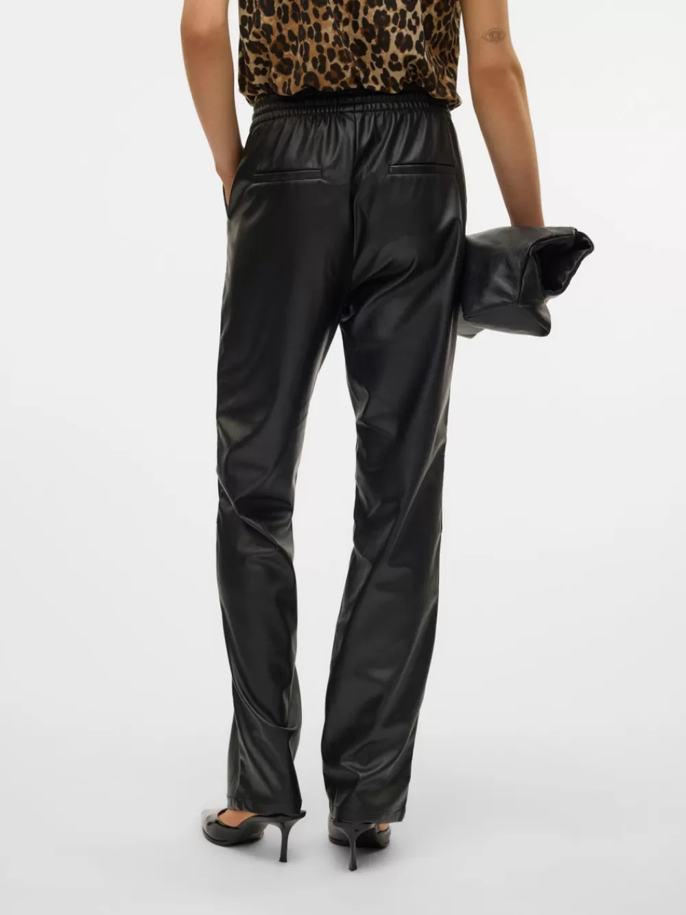 VERO MODA VMPAULA Normaali vyötärö Housut Black Sale