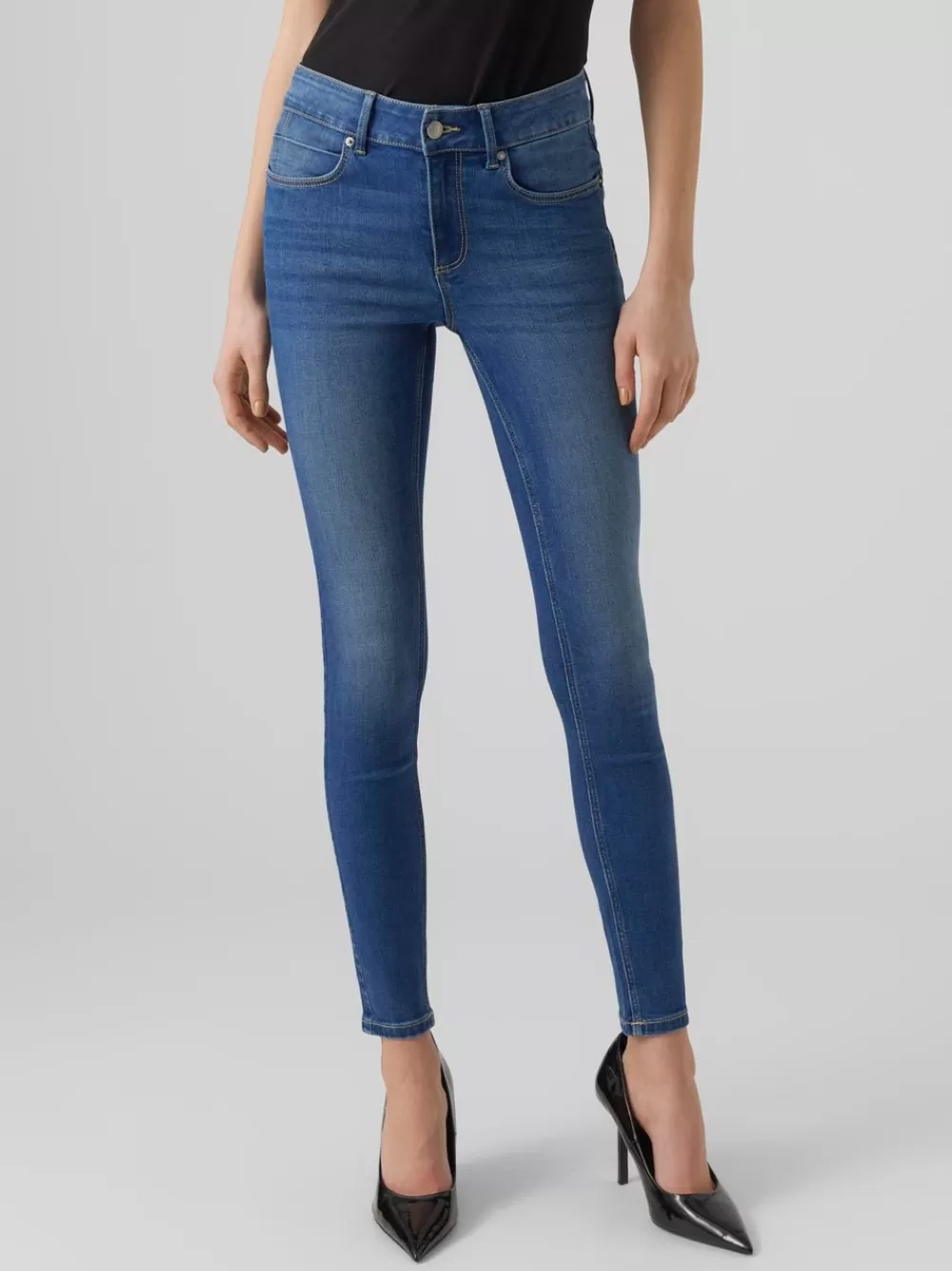VERO MODA VMSELA Normaali vyötärö Slim fit Farkut Medium Blue Denim Outlet