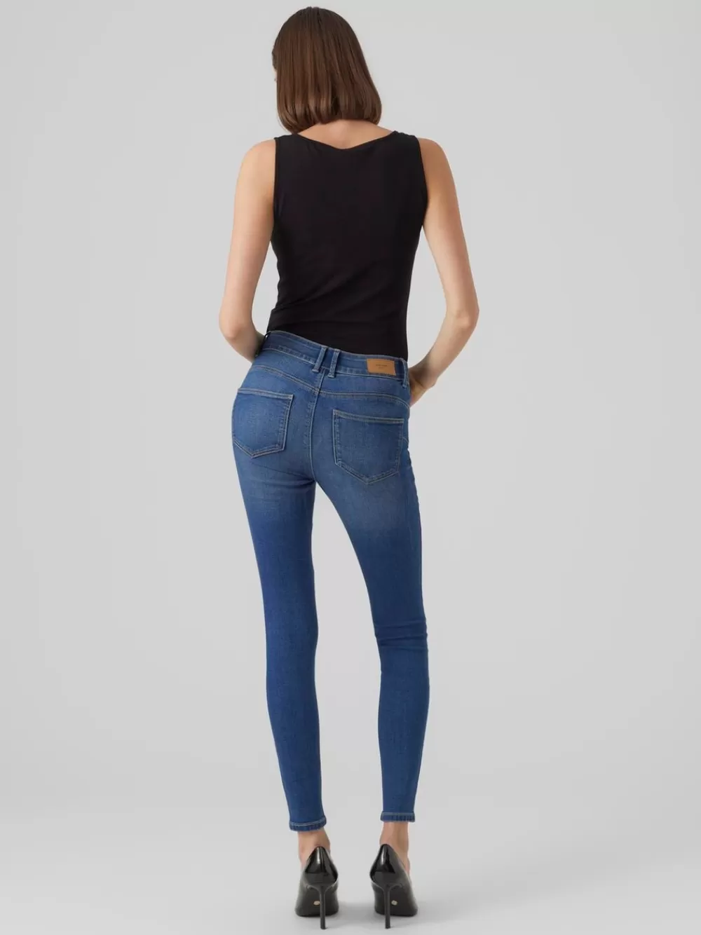 VERO MODA VMSELA Normaali vyötärö Slim fit Farkut Medium Blue Denim Outlet