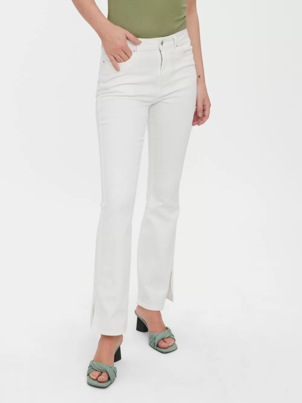 VERO MODA VMSELMA Korkea vyötärö Flared fit Farkut Snow White Shop