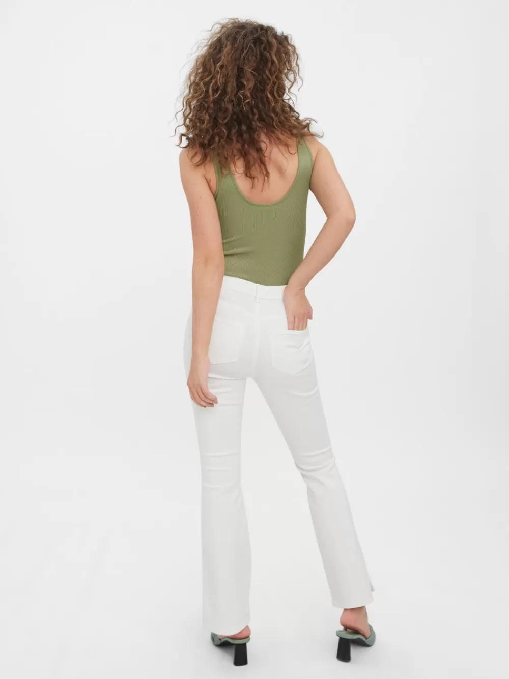 VERO MODA VMSELMA Korkea vyötärö Flared fit Farkut Snow White Shop