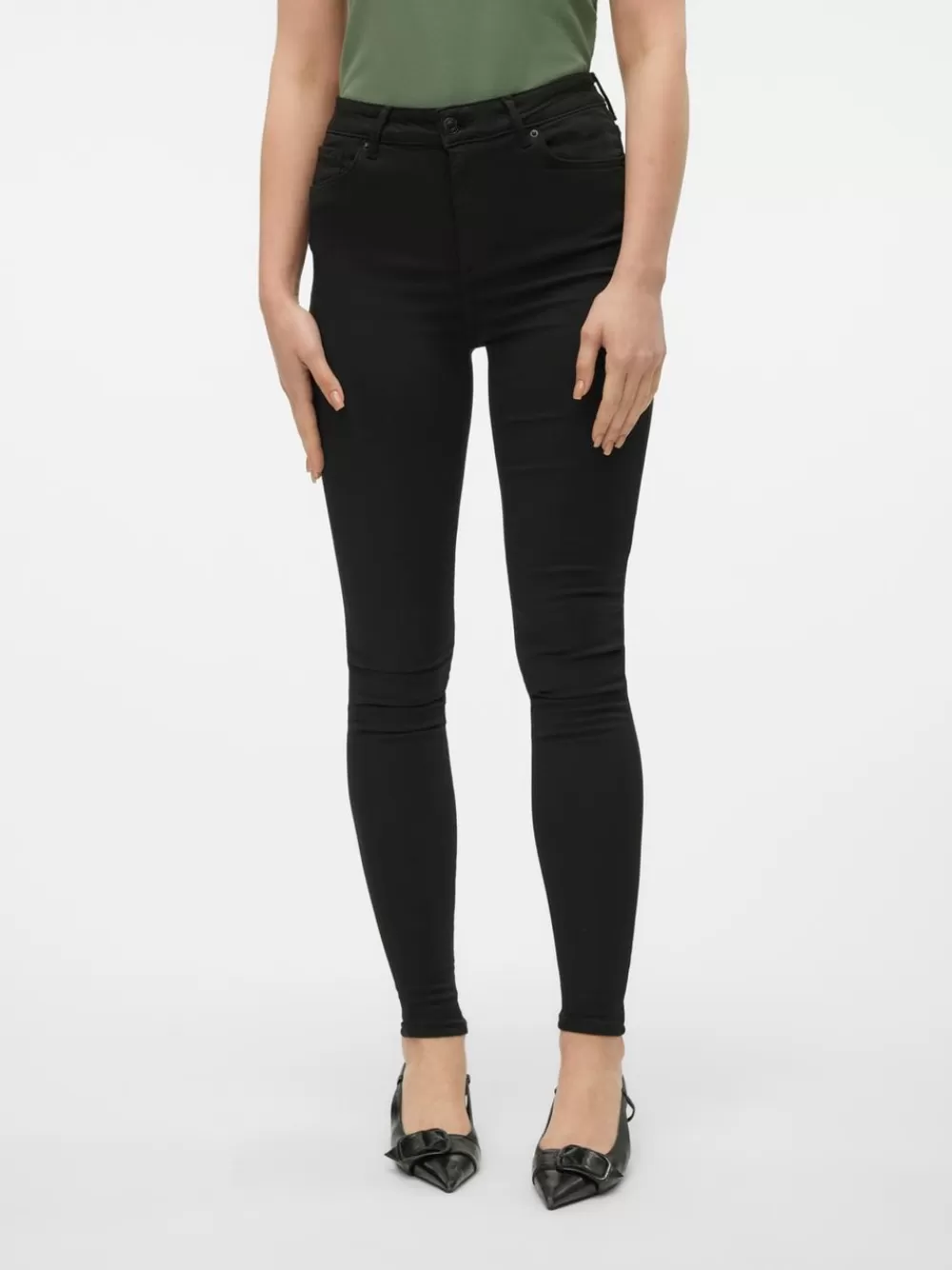 VERO MODA VMSEVEN Normaali vyötärö Slim fit Farkut Black Online