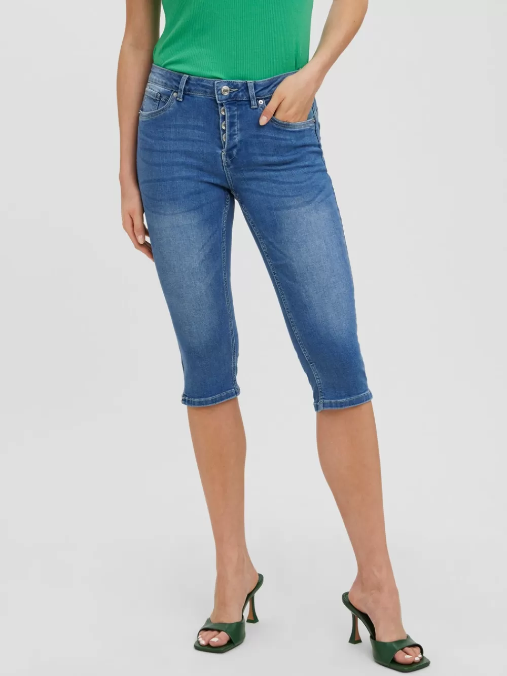 VERO MODA VMSEVEN Shortsit Medium Blue Denim Hot