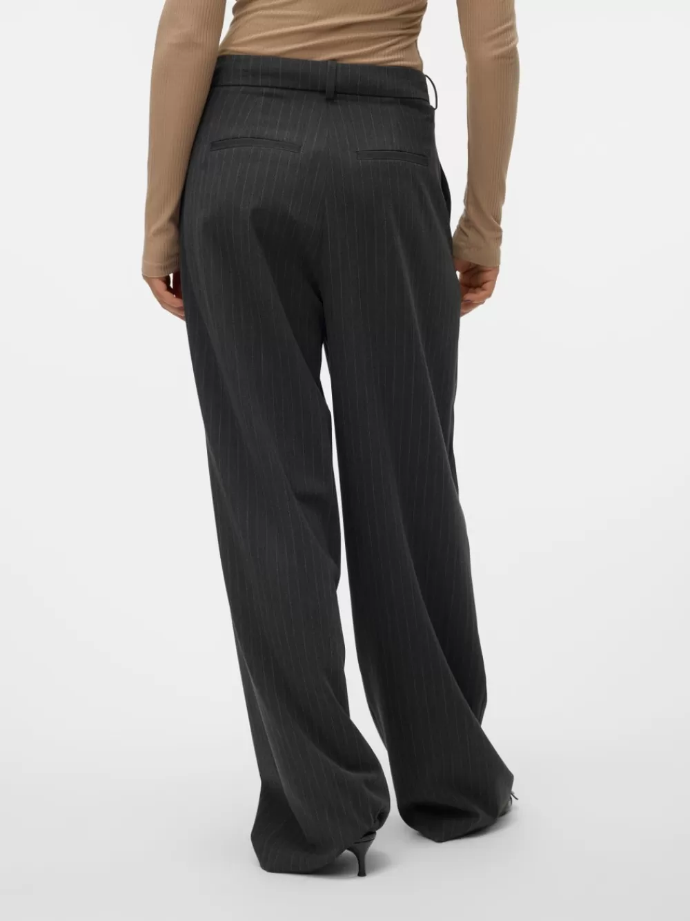 VERO MODA VMSILJE Normaali vyötärö Housut Dark Grey Melange Store