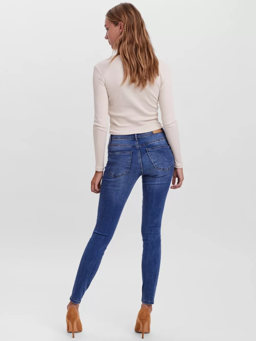VERO MODA VMTANYA Normaali vyötärö Skinny fit Farkut Medium Blue Denim New
