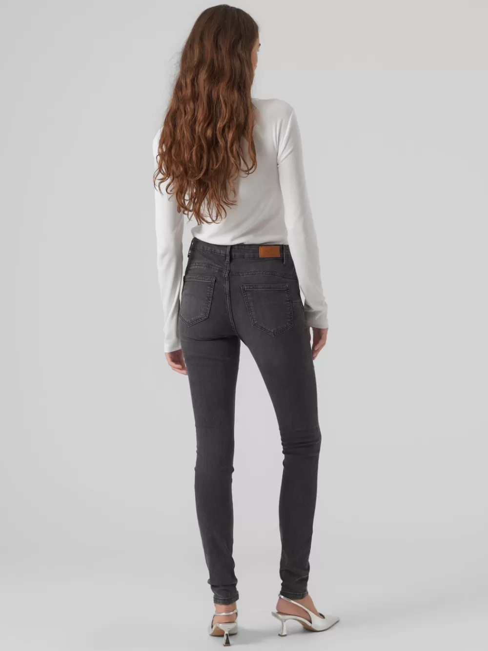 VERO MODA VMTANYA Normaali vyötärö Slim fit Farkut Dark Grey Denim New