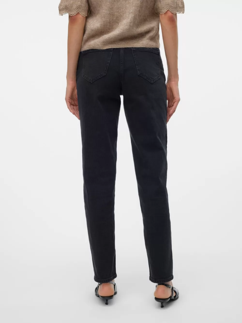 VERO MODA VMTESSA Korkea vyötärö Mom fit Farkut Black Denim Online