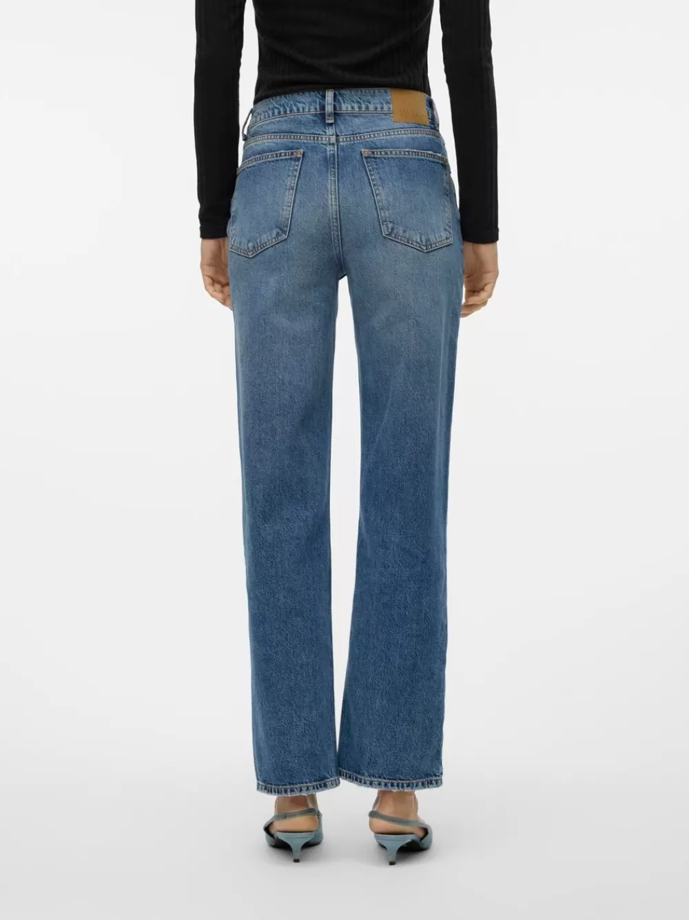 VERO MODA VMVALERIE Normaali vyötärö Relaxed fit Farkut Medium Blue Denim Cheap