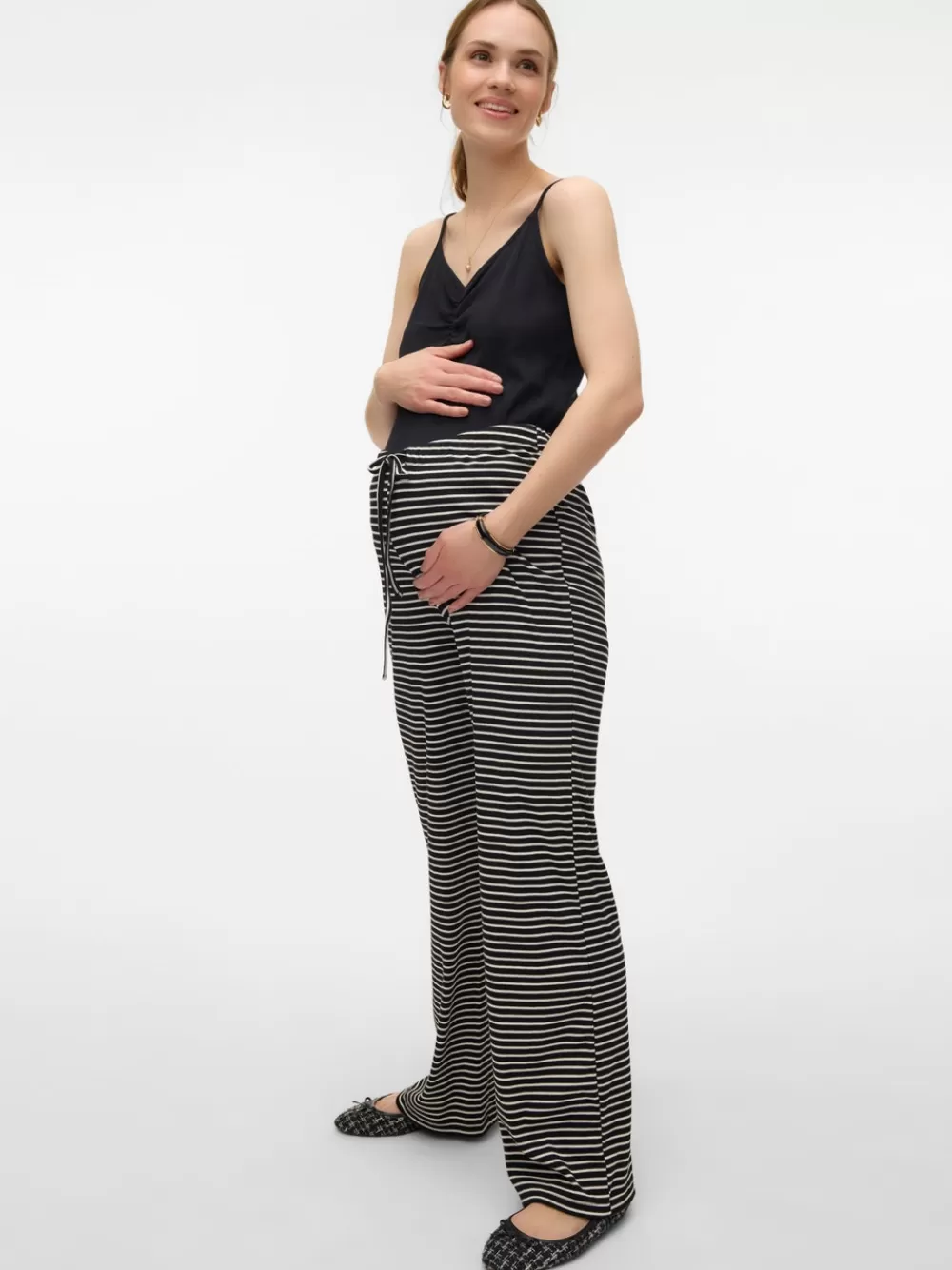 VERO MODA Wide leg fit Housut Black Shop